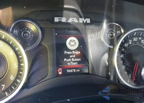 2021 Ram 1500 Big Horn 4X4 6'4 Box z USA, uszkodzony, nr VIN 1C6SRFMT9MN572920